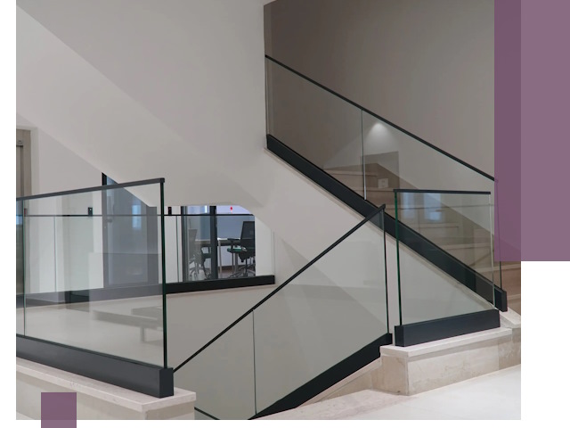 Стеклянные перила премиум-класса с установкой в Зеленодольске