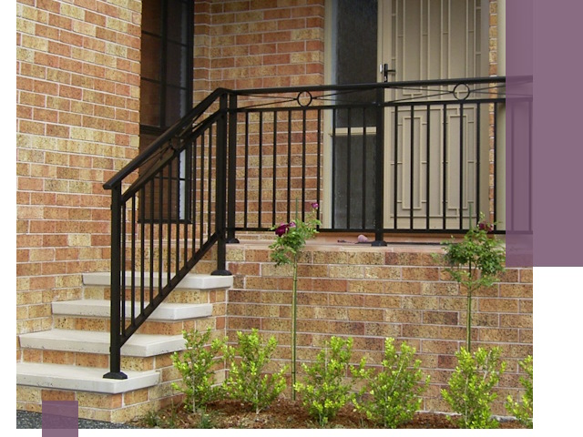 Уличные перила из металла под ключ в Зеленодольске