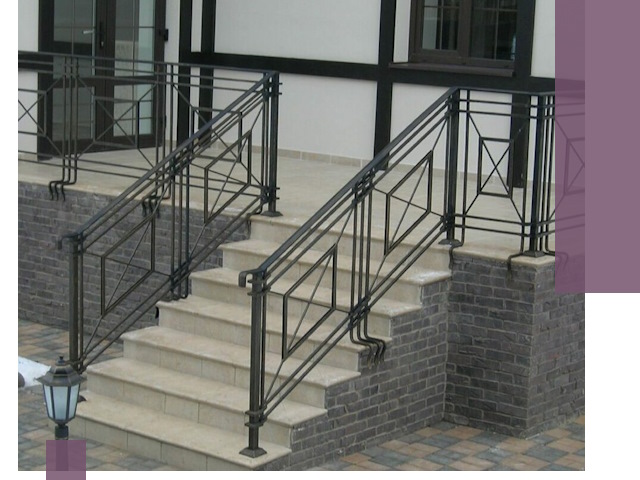 Перила для крыльца в Зеленодольске — монтаж, изготовление и установка