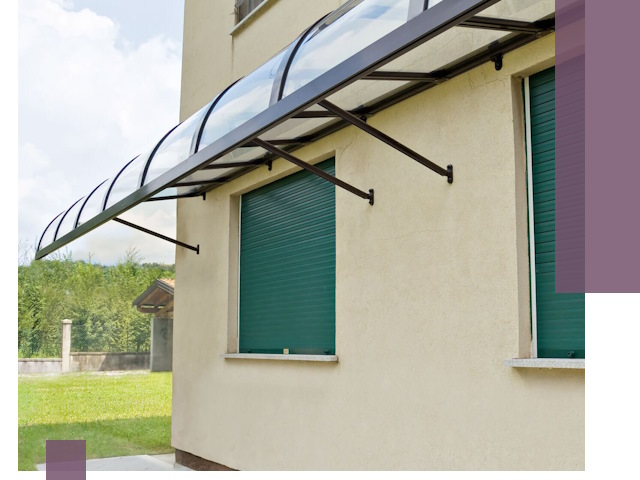 Козырьки над окнами в Зеленодольске — изготовление и монтаж по выгоде